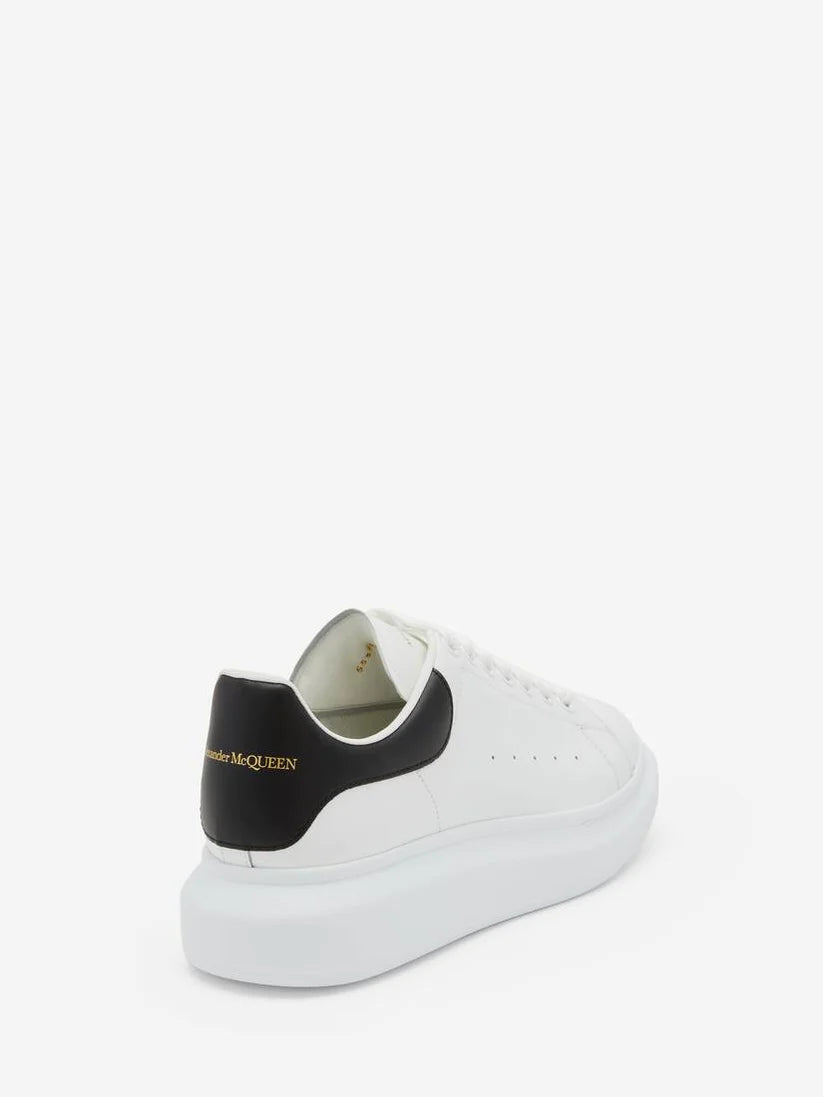 Alexander Mcqueen Sneaker Oversize in Bianco/nero